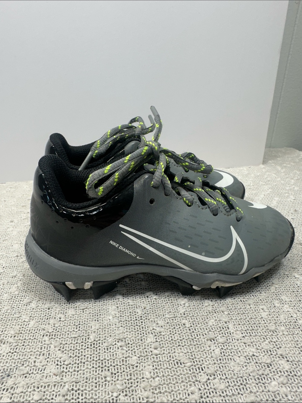 NIKE Hyperdiamond Softball Baseball Cleats Shoes Sneakers 11C 11 Gray Black